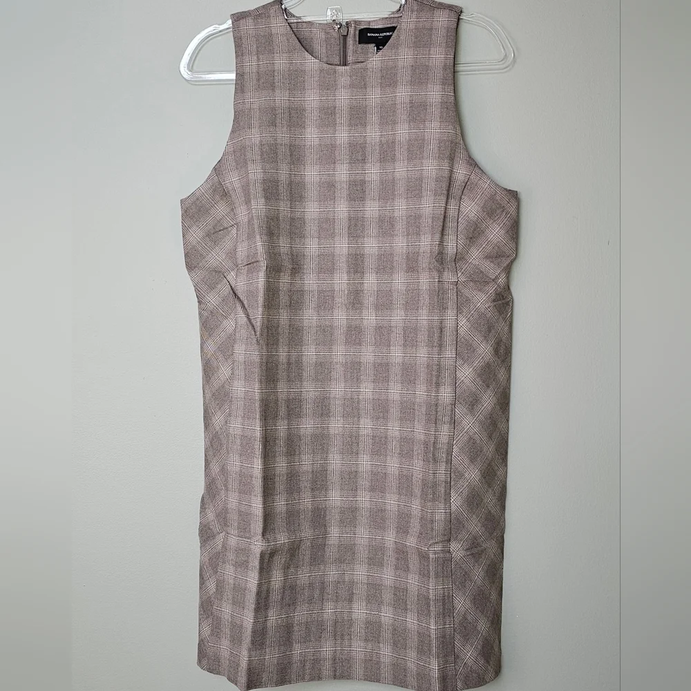 Banana Republic Women's Sleeveless Crewneck Plaid Shift Mini Dress Neutral Plaid